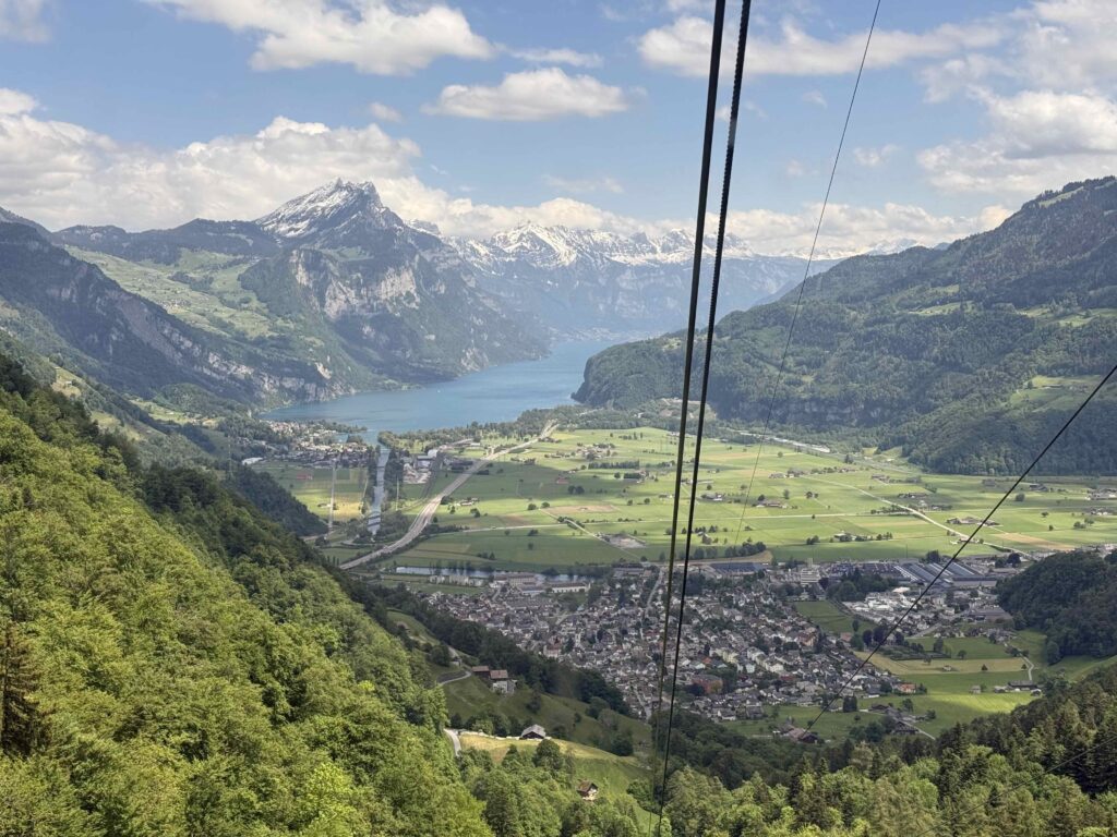Hirzli-Rundwanderung: Aussicht vom Walensee bis zum Zürichsee IMG 0503 1024x768